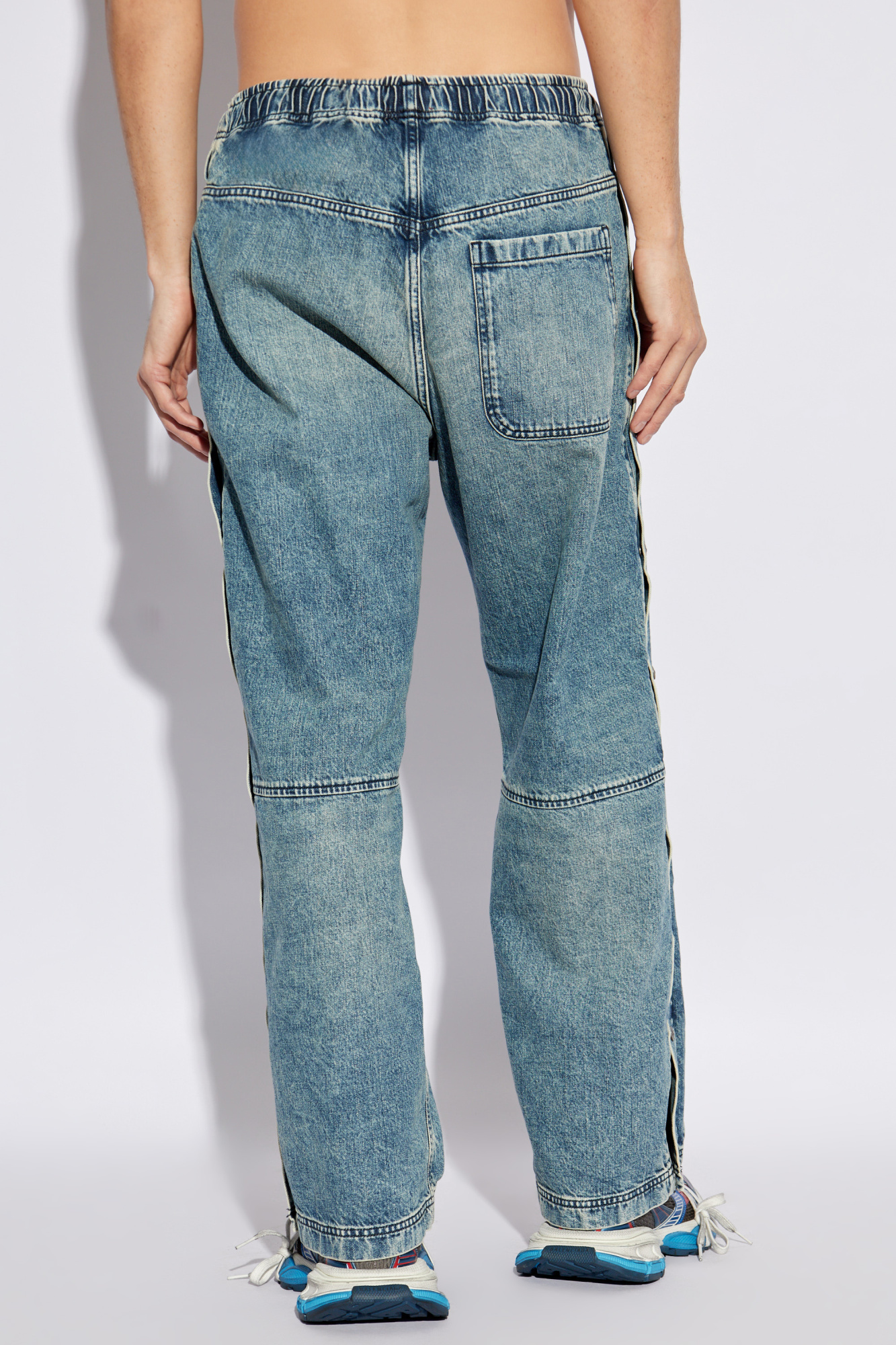 スウェットパンツ DIESEL | D-AXFOR-S SWEAT JEANS MEDIUM BLUE (UNISEX) DIESEL（ディーゼル）の「メンズ スウェットパンツ（スウェット